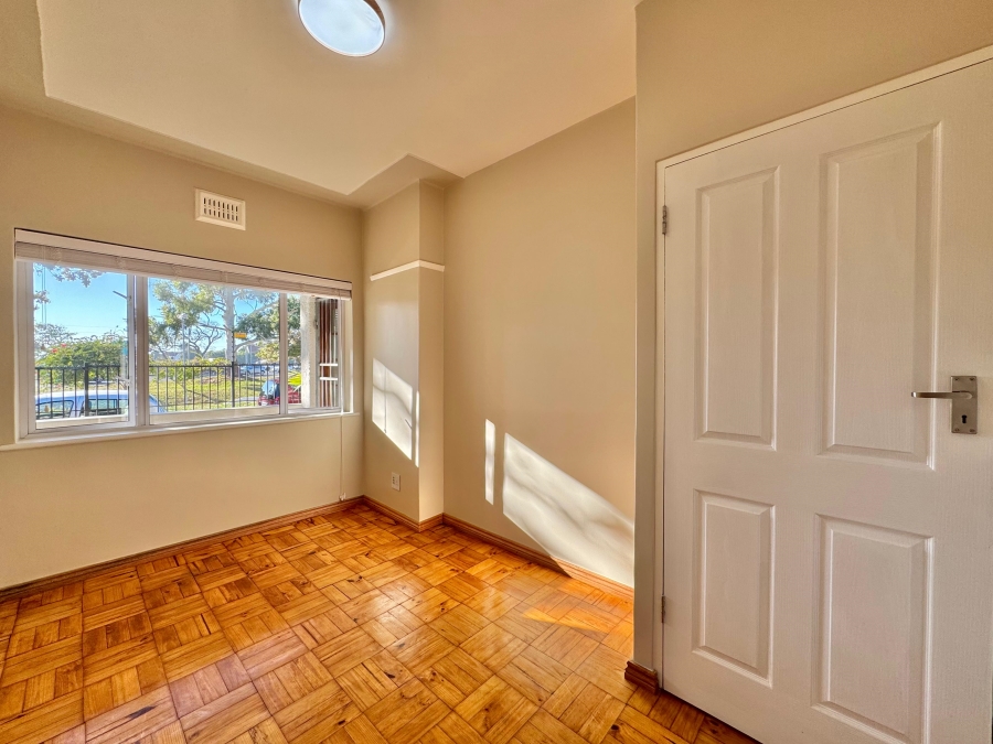1 Bedroom Property for Sale in Rondebosch Western Cape